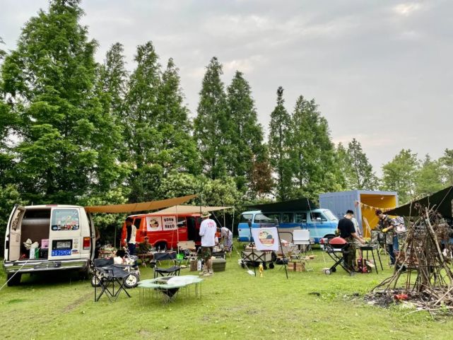 露营卷成野奢：木屋、星空、房车、音乐节,这就是精致露营？